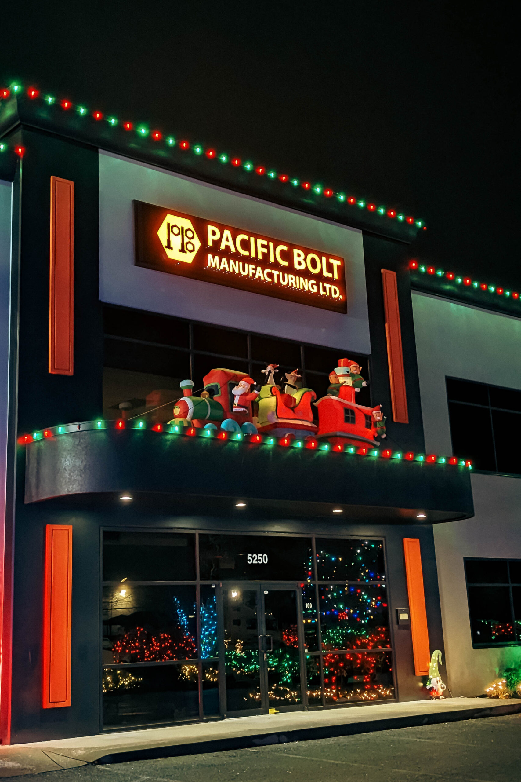 Pacific Bolt - Holiday Lights - Pacific Bolt Manufacturing
